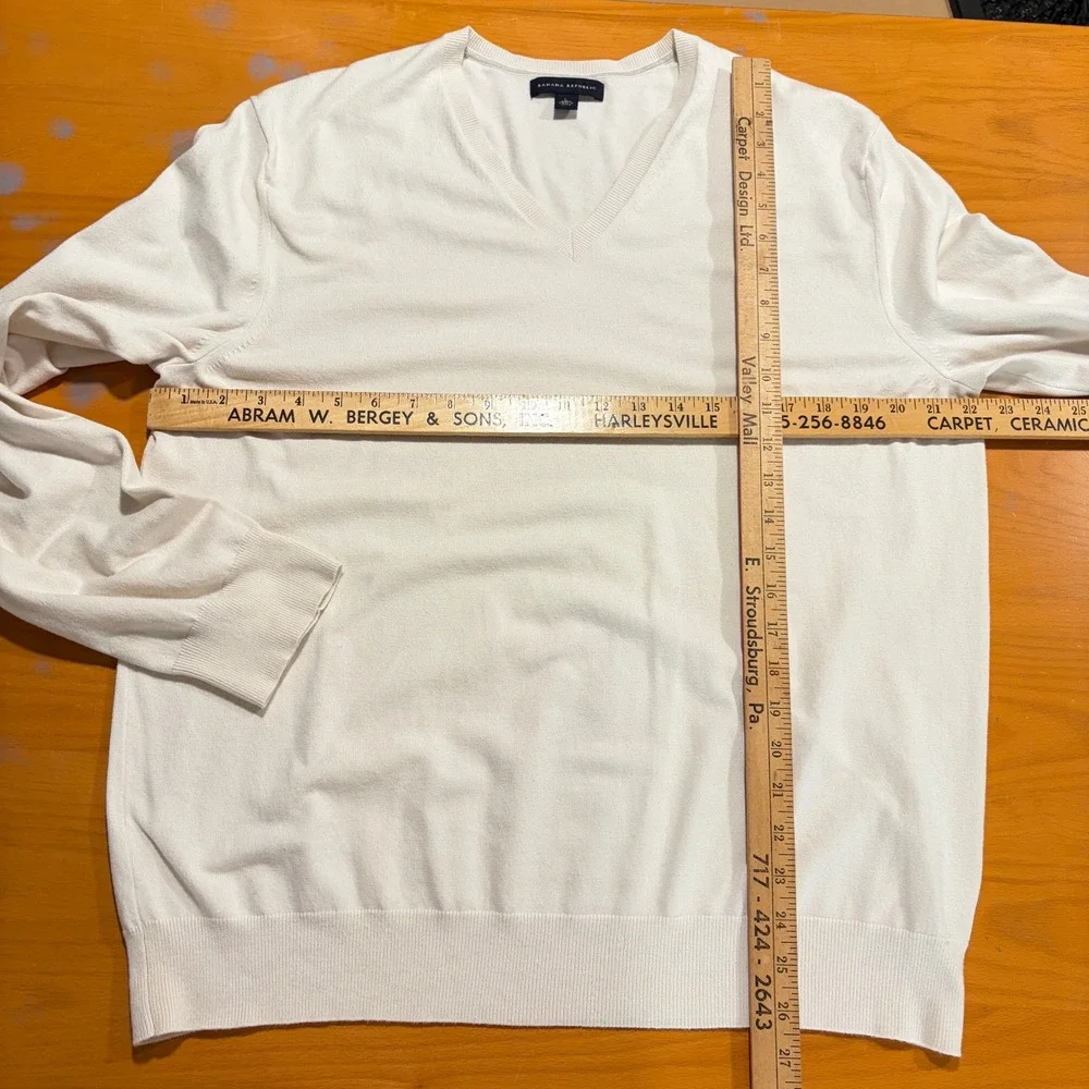 Banana Republic Silk Blend V-Neck Sweater Cream Off White Mens L Preppy Layering